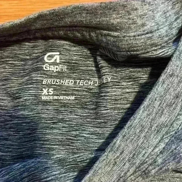 GapFit brushed heather tech jersey - Picture 3 of 5